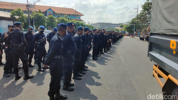 Pengamanan demo di depan DPRD Jaitm