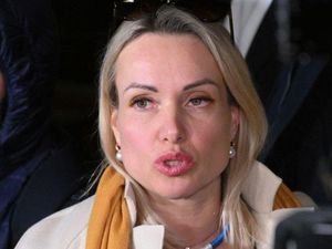 Kesaksian Jurnalis Rusia Malu Bekerja untuk Propaganda Kremlin