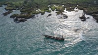 Pantai Sawar merupakan salah satu kekayaan alam Sarmi yang terkenal dengan Kota Ombak yang menjadi potensi pariwisata pantai.   
