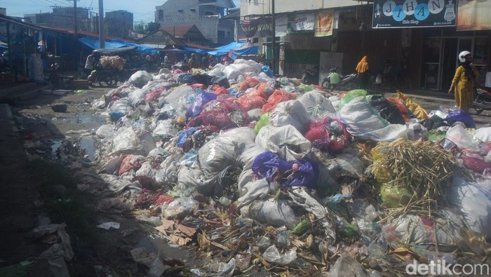 Polman Darurat Sampah Walhi Sulbar Desak Pemkab Serius Segera Bersikap