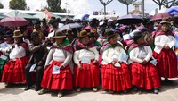 Peringatan Hari Air Sedunia di Bolivia diikuti oleh para petani. (AP Photo/Juan Karita).  