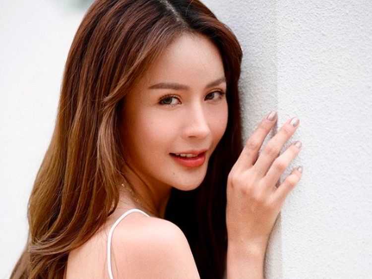 8 Foto Model Transgender yang Dilarang Masuk Dubai karena Paspornya Laki-laki