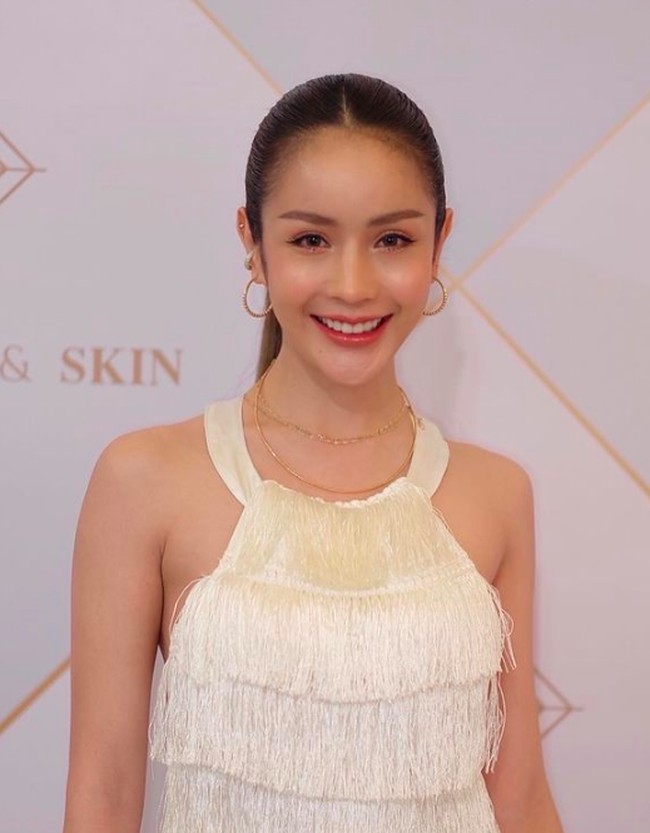 Rachaya Noppakaroon jadi sorotan setelah dia menceritakan pengalamannya yang tidak menyenangkan saat tiba di Dubai. Transgender wanita itu dipulangkan kembali ke Thailand karena jenis kelaminnya. Foto: dok. Instagram