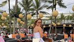 Angie Ang, Presenter Cantik MotoGP Mandalika Hobi Nongkrong di Kafe