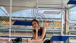 Angie Ang, Presenter Cantik MotoGP Mandalika Hobi Nongkrong di Kafe