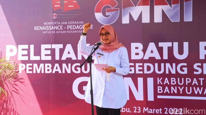 bupati ipuk gmni