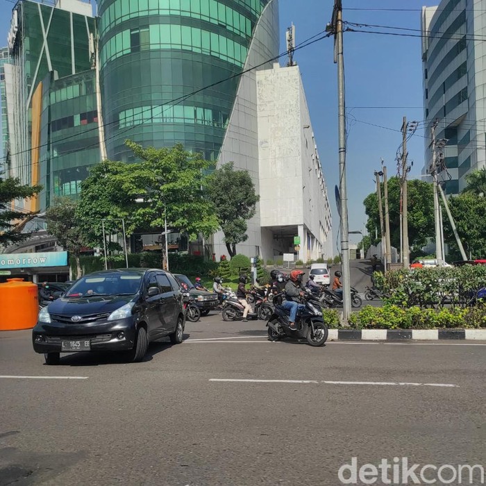 Demo ojol di Surabaya