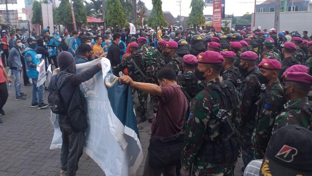 demo pengungsi afganistan di aloha