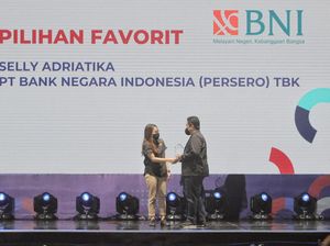 Erick Thohir Serahkan Penghargaan untuk BNI di BCOMSS 2022