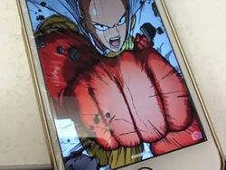 Kreatif! Layar Ponsel Retak Disulap Jadi Kece Lagi