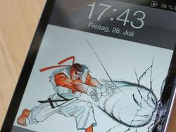 Kreatif! Layar Ponsel Retak Disulap Jadi Kece Lagi