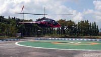 Selain untuk kepentingan bisnis dan wisata, perusahaan taksi terbang ini juga melayani heli medis yang diperuntukkan bagi penanganan kesehatan cepat.