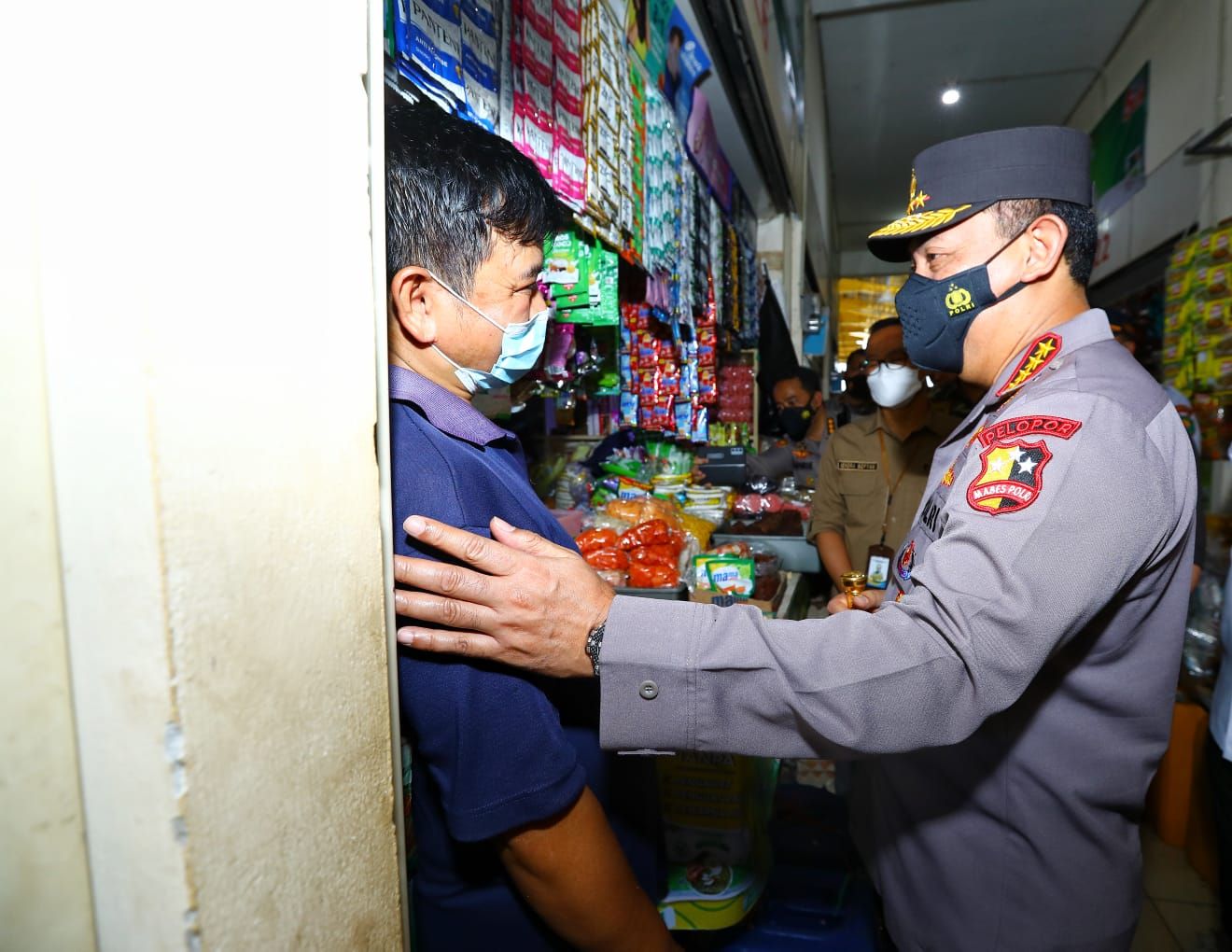 Kapolri Jenderal Listyo Sigit meninjau Pasar Sehat Sabilulungan Soreang
