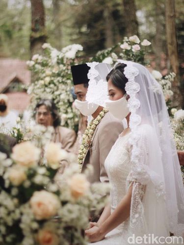 Momen pernikahan Asteria Nabila.