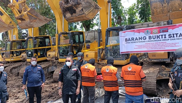 Penambang batu bara ilegal di kawasan IKN Nusantara ditangkap Tim Gakkum KLHK.