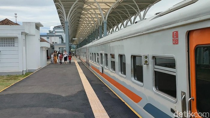 Penampakan Stasiun Garut dan reaktivasi jalur Cibatu-Garut