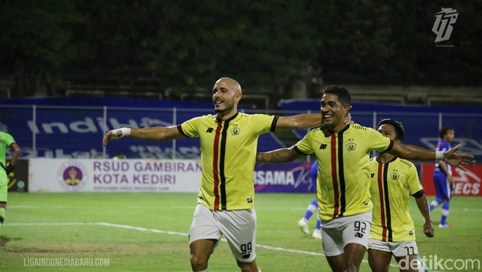 Persik Kediri.