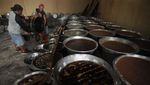 Melihat Produksi Gula Batu di Klaten