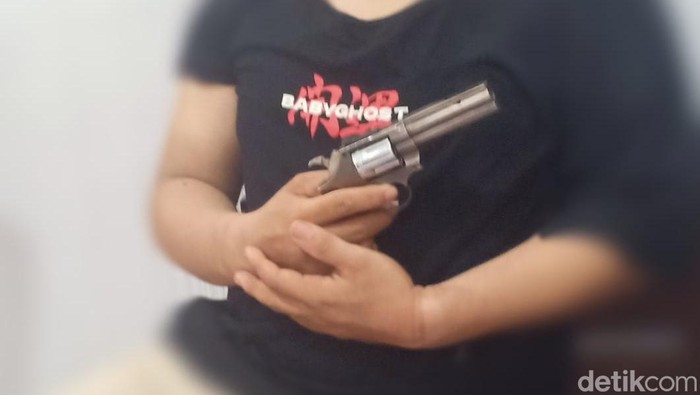 Residivis di Samarinda kembali ditangkap usai mengaku jadi polisi peras pengguna narkoba.