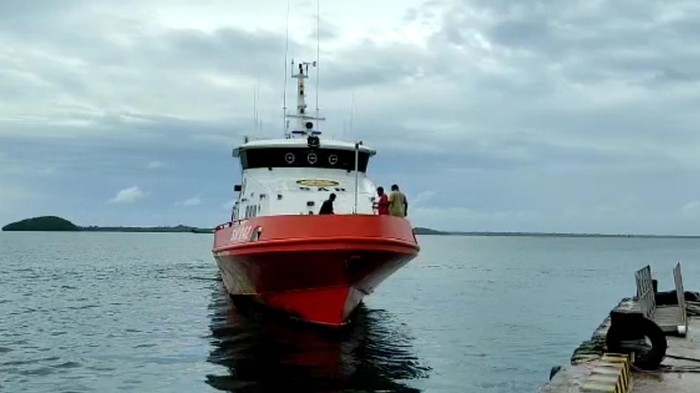Speadboat dilaporkan tenggelam di Kabupaten Seram Bagian Timur (SBT), Maluku.