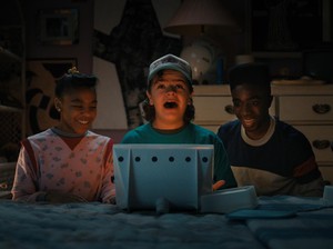 Serial Stranger Things Angkat Kemampuan Musik Redakan Stres, Apa Kata Pakar?