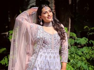 Potret Anagha Bhosale, Hijrah dari Bollywood Demi Agama