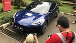 Ini Mobil Tesla Indra Kenz yang Disita Polisi