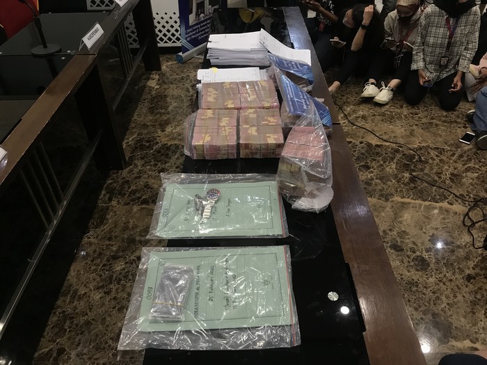Barang Bukti Indra Kenz