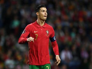 Cristiano Ronaldo Nggak Bikin Gol, Santos Pasang Badan!