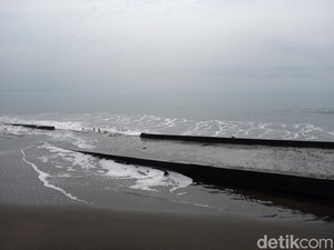 Pembangunan Dermaga Batukaras Rp 1,3 M yang Ambles Sempat Ditolak Nelayan