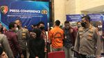 Berbaju Tahanan, Indra Kenz Bayar Mahal Perbuatannya