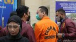 Mimik Indra Kenz Saat Berbaju Tahanan dan Tangan Terborgol