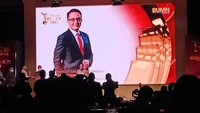 Penghargaan tersebut diterima langsung oleh Direktur Utama PT JIEP, Landi Rizaldi Mangaweang, yang meraih CEO BUMN Terbaik dalam kategori Strategic Orientation serta turut membawa JIEP meraih anugerah BUMN Terbaik II dalam kategori Transformasi Organisasi.