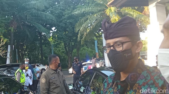 Sandiaga Uno