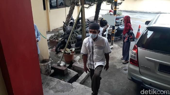 Kedua orang tua KD datang ke Polres Bojonegoro