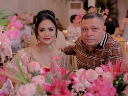 8 Momen Krisdayanti Ultah ke-47, Akhirnya Ditemani Raul Lemos