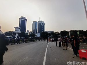 Massa 212 Tinggalkan Patung Kuda, Lalu Lintas Normal