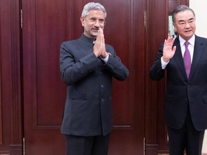 Menlu China Wang Yi Kunjungi India Bahas Konflik Perbatasan
