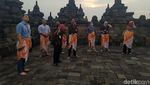 Pakai Sandal Upanat, Delegasi G20 Naik Candi Borobudur