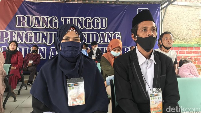 Pasangan nikah gratis di Sukabumi.