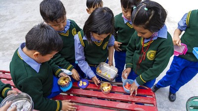 Potret Anak-anak Tibet di Pengasingan Bisa Kembali Bersekolah