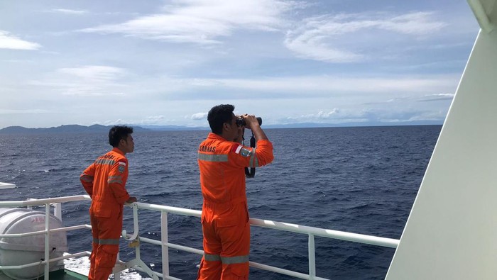 Proses pencarian 8 korban hilang akibat speedboat tenggelam di Perairan Pulau Teor, Maluku (Dok. Istimewa)