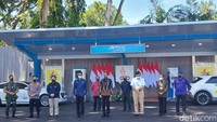 SPKLU yang diresmikan Jokowi ini tipe ultra fast charging. Tipe ini diklaim menjadi yang pertama di Indonesia. 