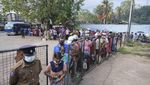 Setelah BBM Langka, Kini Warga Sri Lanka Antre LPG