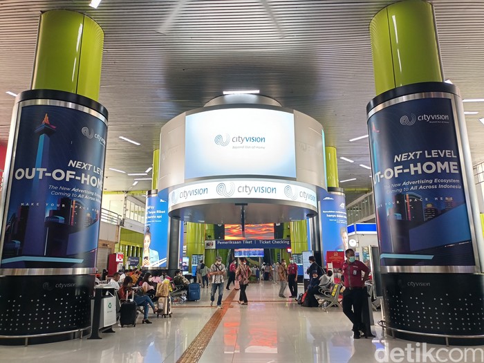 Stasiun Gambir.