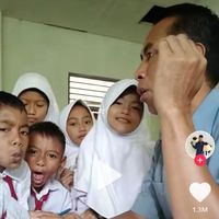 Viral Pak Ribut, Guru SD di Lumajang Bahas Kaum Sodom-Lesbian ...