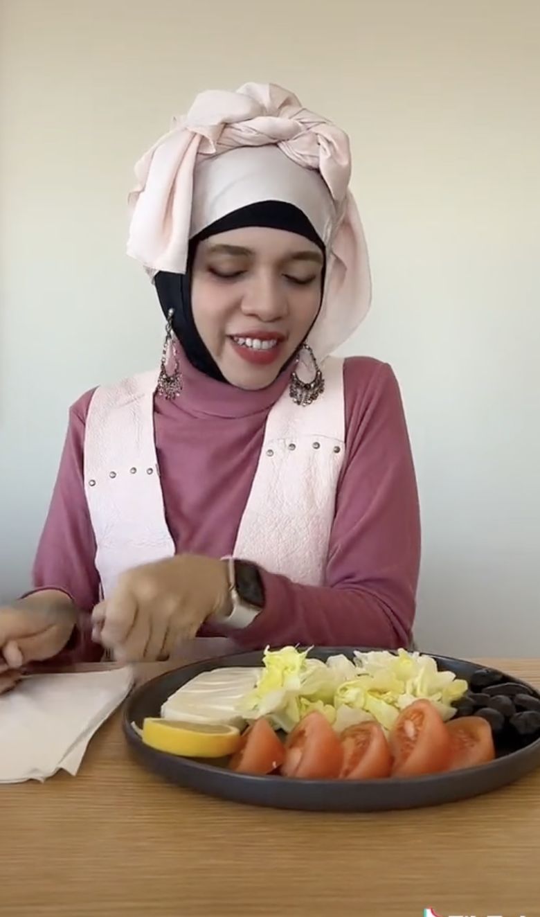 5 Menu Diet Geni Halilintar, Ibu Keluarga Gen Halilintar yang Langsing!
