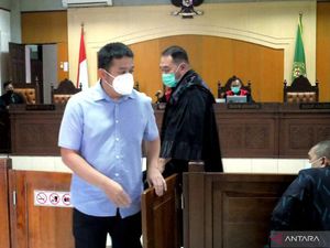 Kilas Balik Terdakwa Korupsi Rp 27 M Sempat Dibui hingga Divonis Lepas