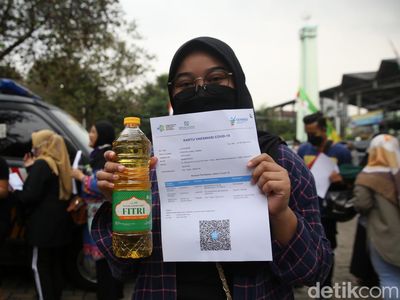 Asyik, Vaksinasi Booster di Tebet Dapat Minyak Goreng