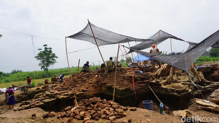 Candi Pandegong jombang